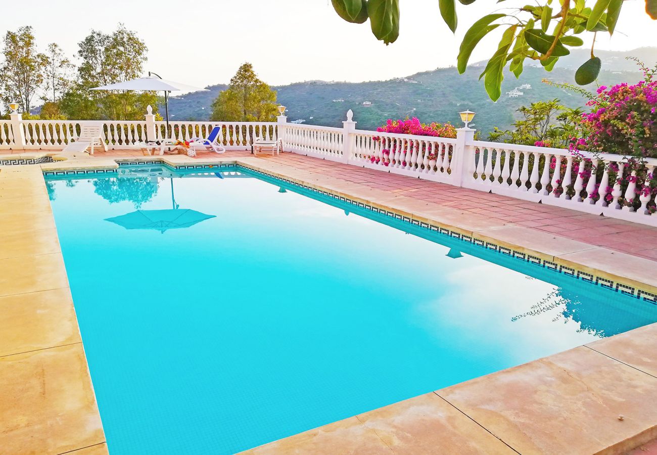Country house in Torrox - Villa Sinsonte