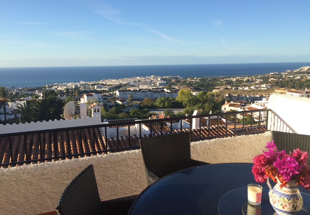 Apartment in Nerja - Hibiscos 50A