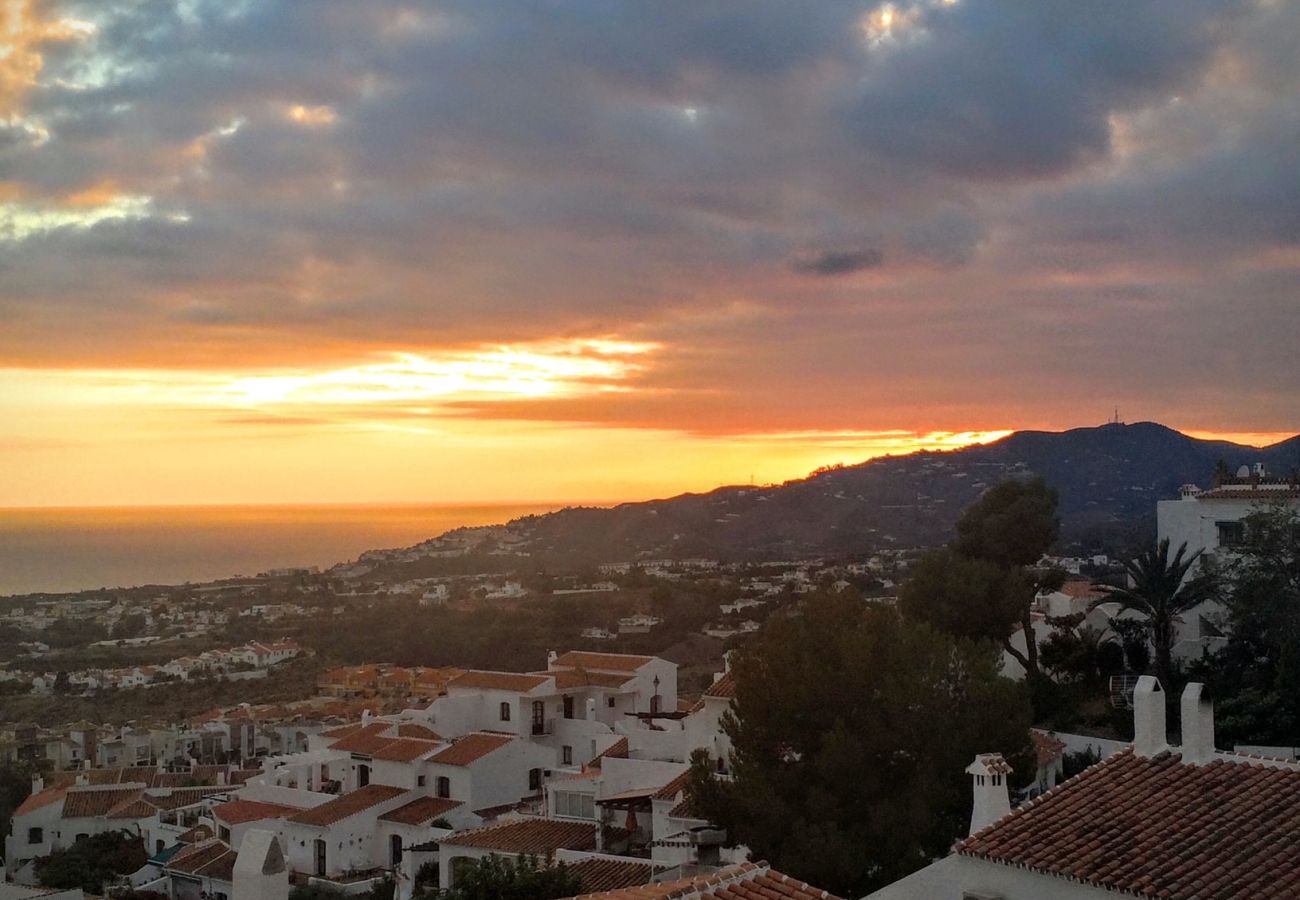 Apartment in Nerja - Hibiscos 50A