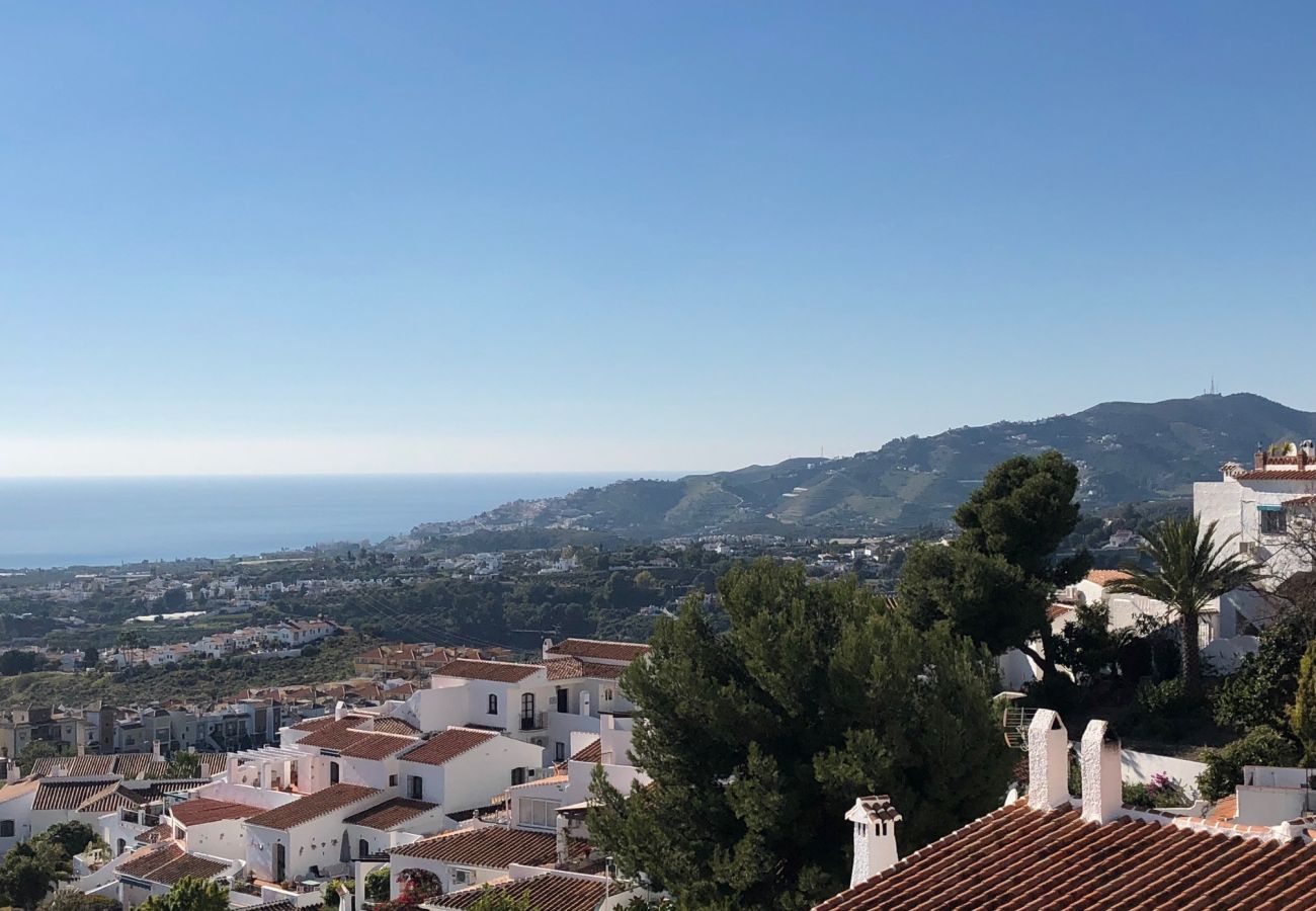 Apartment in Nerja - Hibiscos 50A