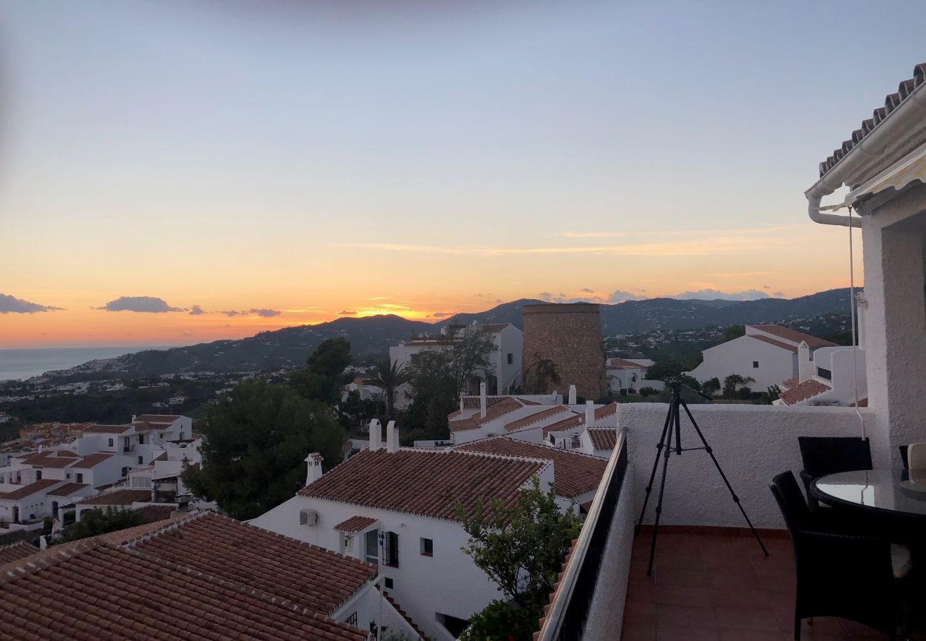 Apartment in Nerja - Hibiscos 50A