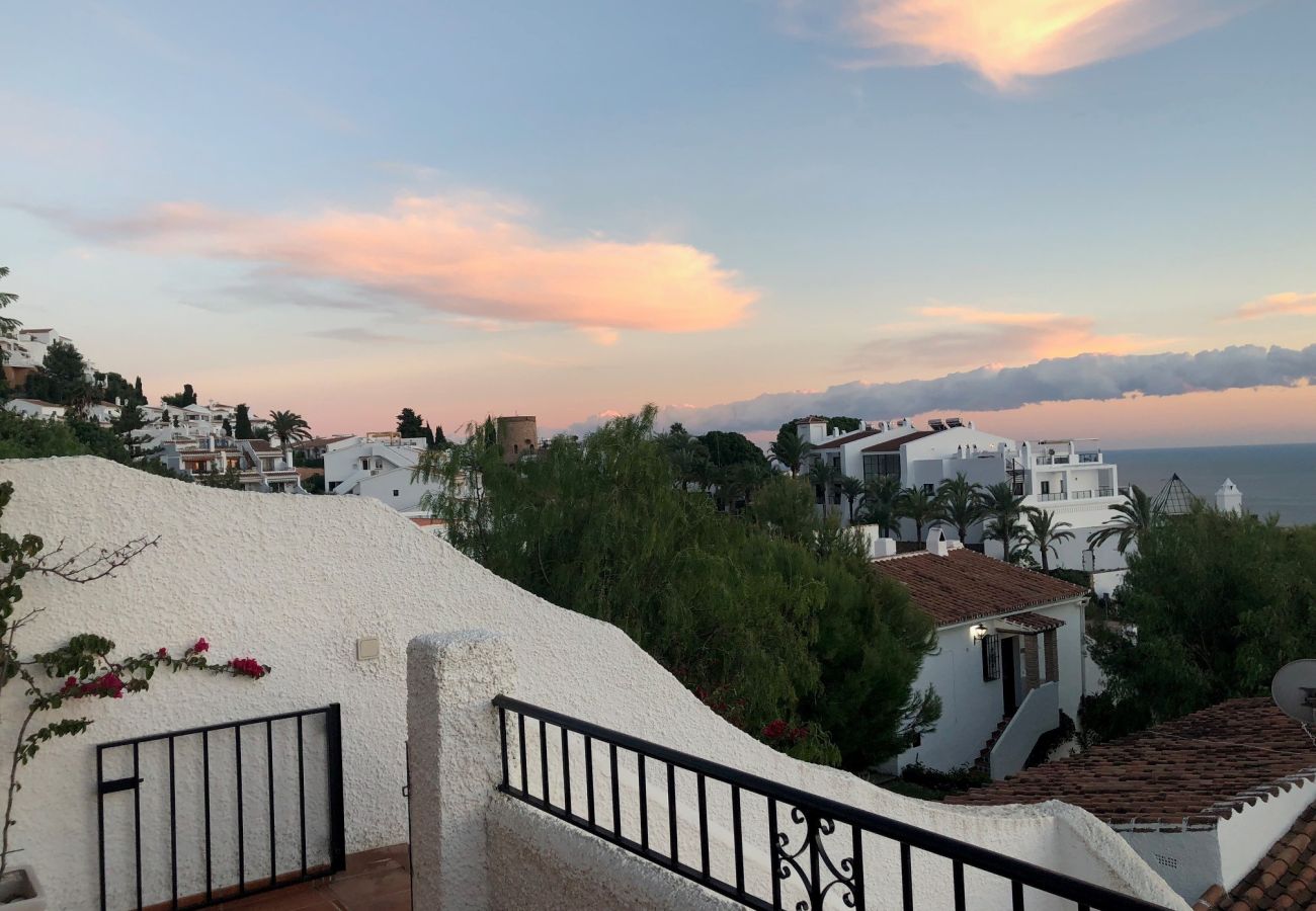 Apartment in Nerja - Hibiscos 50A