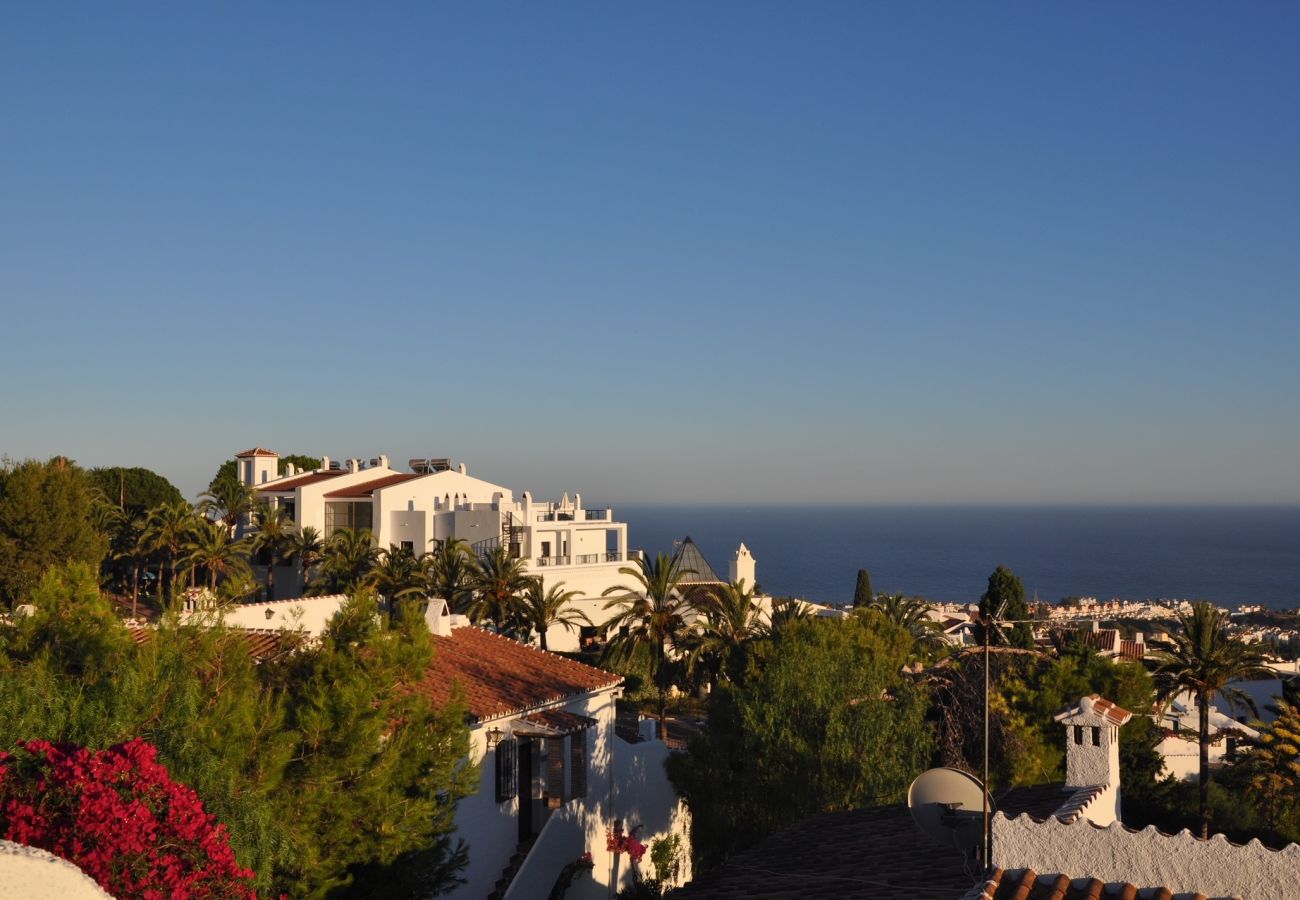 Apartment in Nerja - Hibiscos 50A