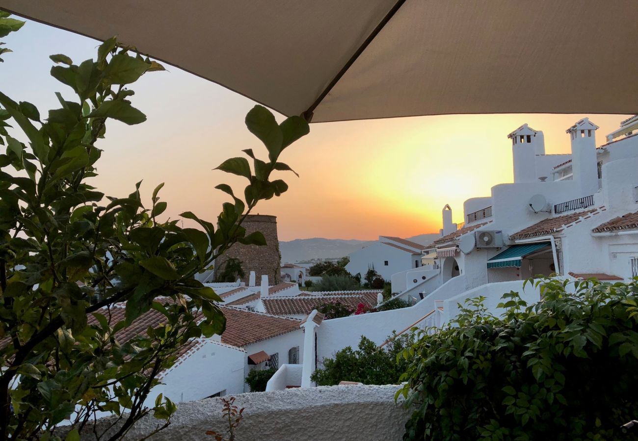 Apartment in Nerja - Hibiscos 50B