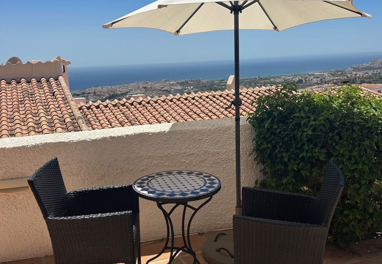 Apartment in Nerja - Hibiscos 50B