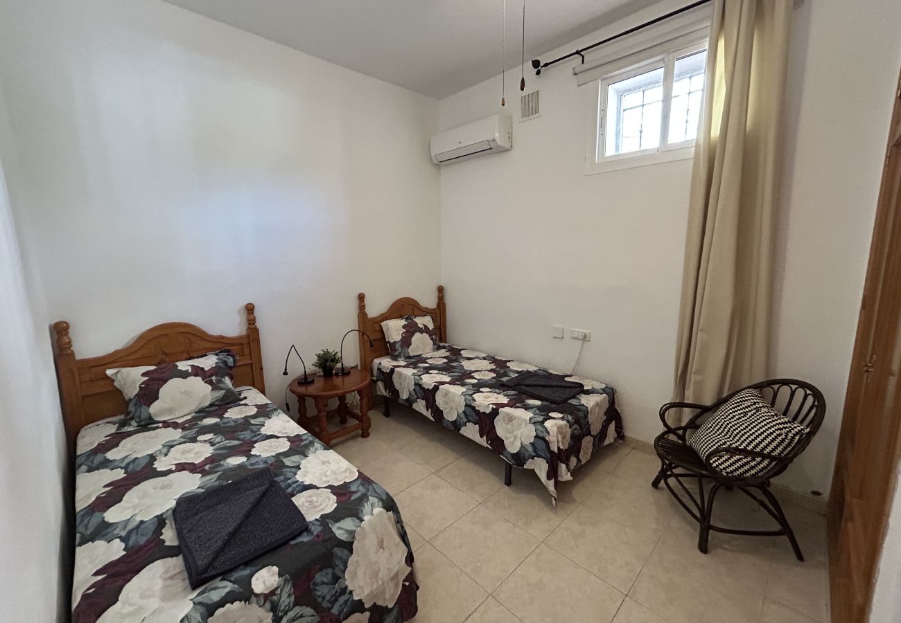 Terraced House in Nerja - Casa Kanovo
